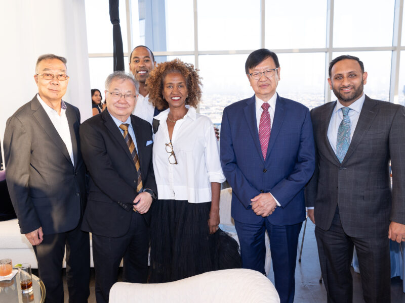 Eisner2024SunsetSkylineSocial257