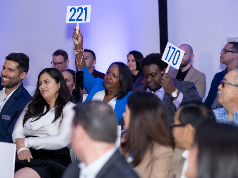 Eisner2024SunsetSkylineSocial439